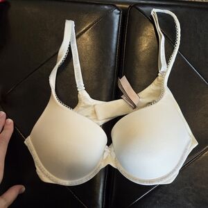 Victoria's Secret Body By Perfect Shape Bra - Women White Size:34B